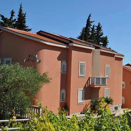 Apartments Sulekic Свети свети Филип и Яков Екстериор снимка